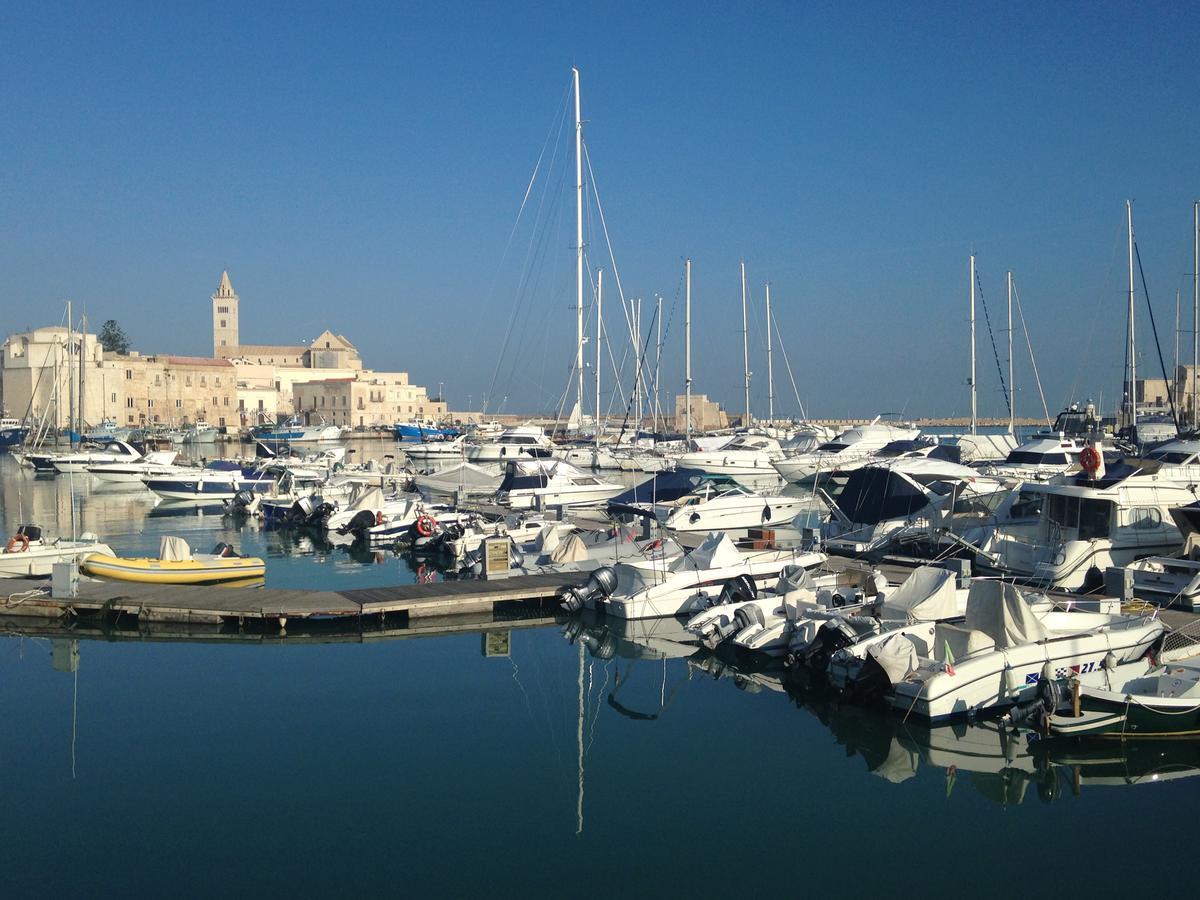 Hotel Ibis Styles Trani Exterior foto