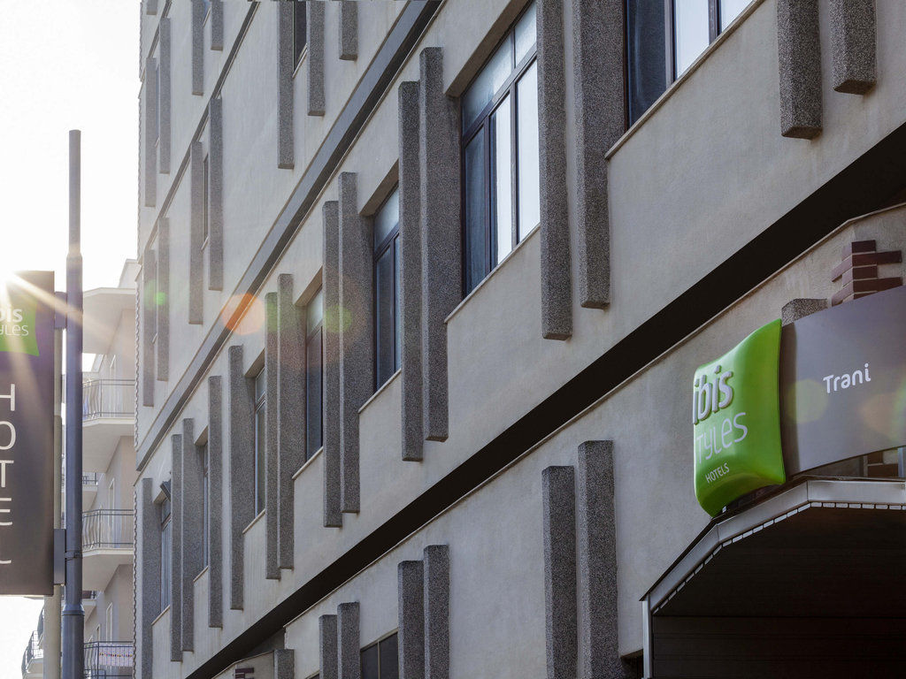 Hotel Ibis Styles Trani Exterior foto